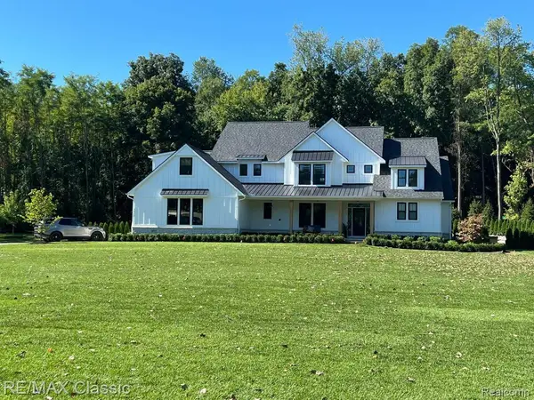 43 Canterwood, Highland, MI 48357