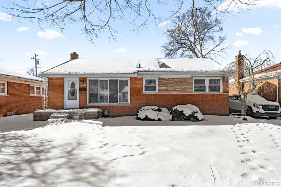 9327 Columbia, Redford, MI 48239 - #2