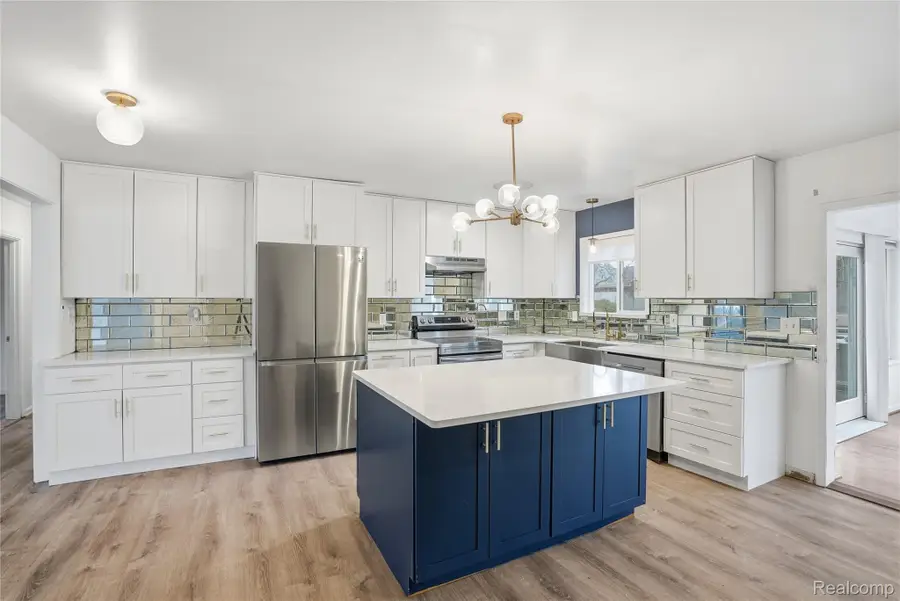 2707 Pine Ridge Road, West Bloomfield, MI 48324 - #2