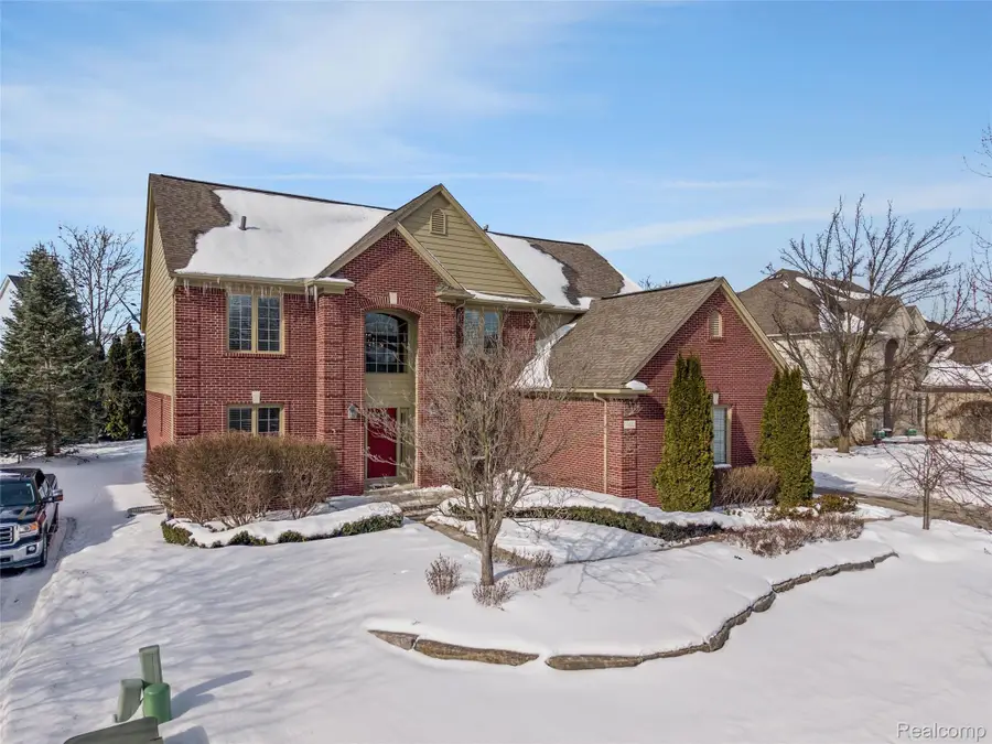 55453 Macintosh Court, Shelby Charter Township, MI 48316 - #2