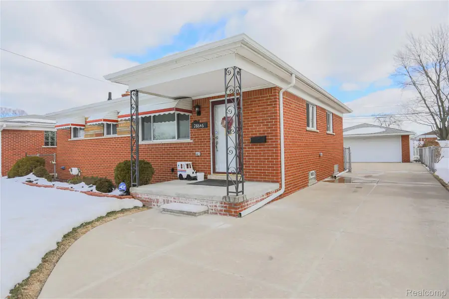 28646 Aline Drive, Warren, MI 48093 - #2