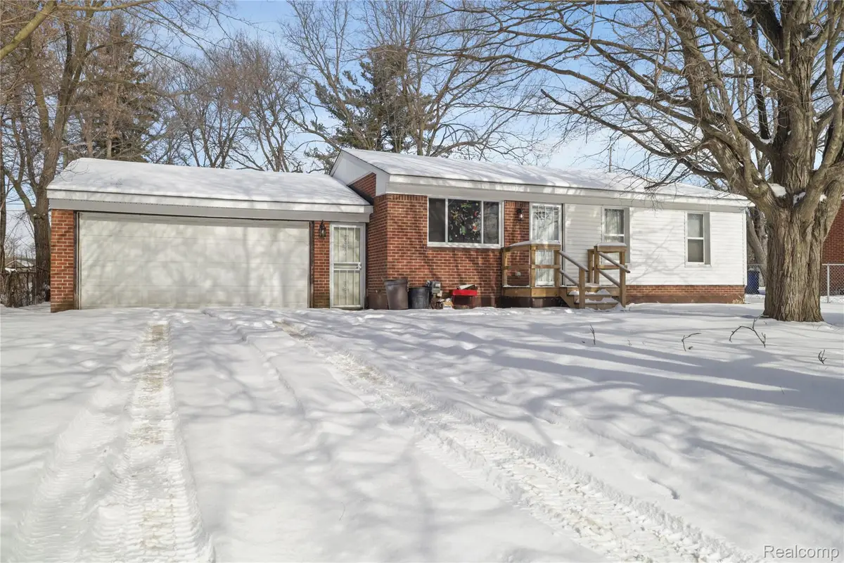 3302 Windland Drive, Flint, MI 48504 - #1
