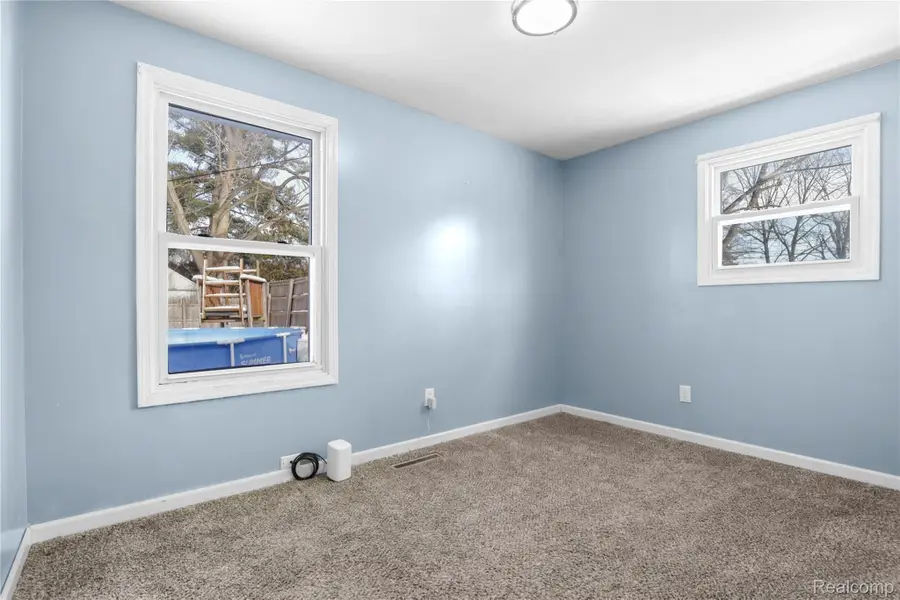 3302 Windland Drive, Flint, MI 48504 - #3