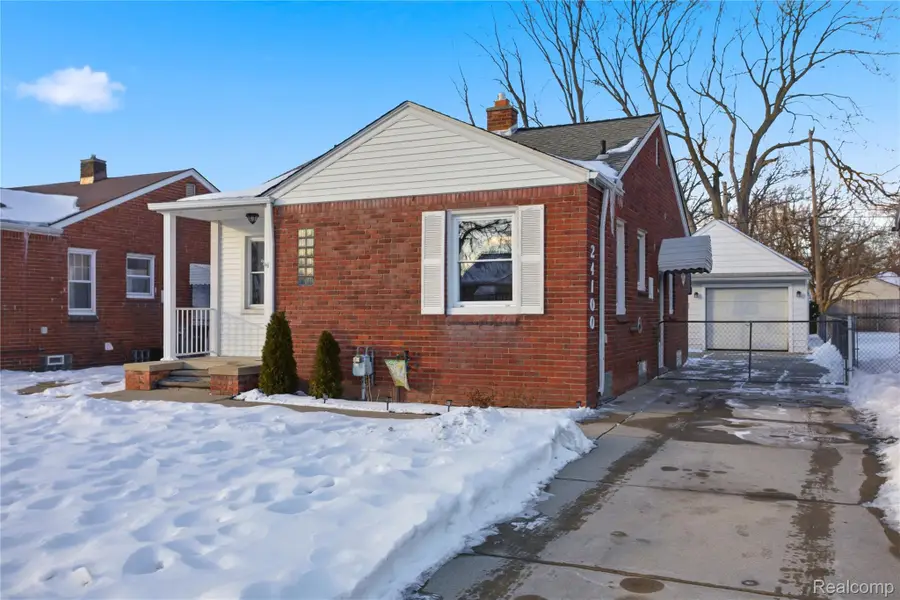 24100 Ross Street, Dearborn, MI 48124 - #2