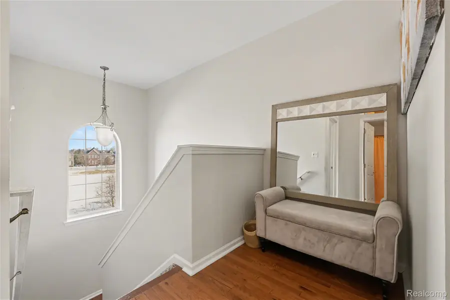 42843 Richmond Drive, Sterling Heights, MI 48313 - #3