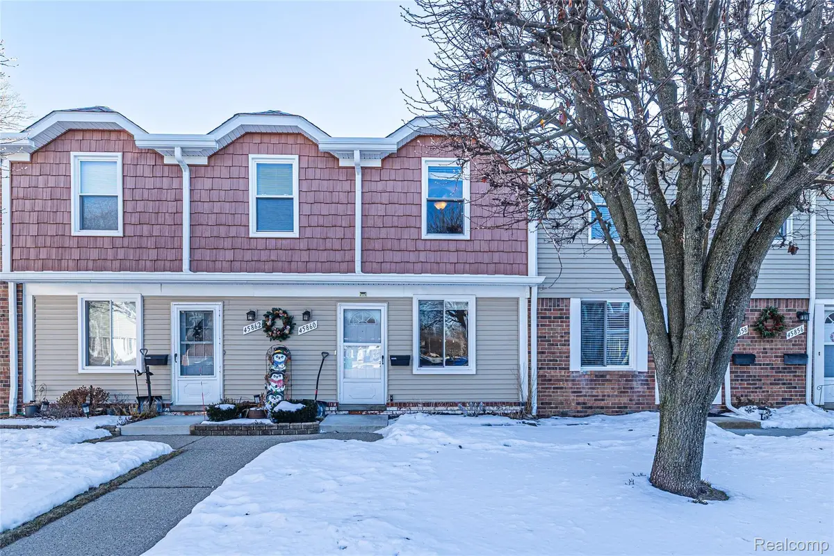 45860 Kensington Street, Utica, MI 48317 - #1