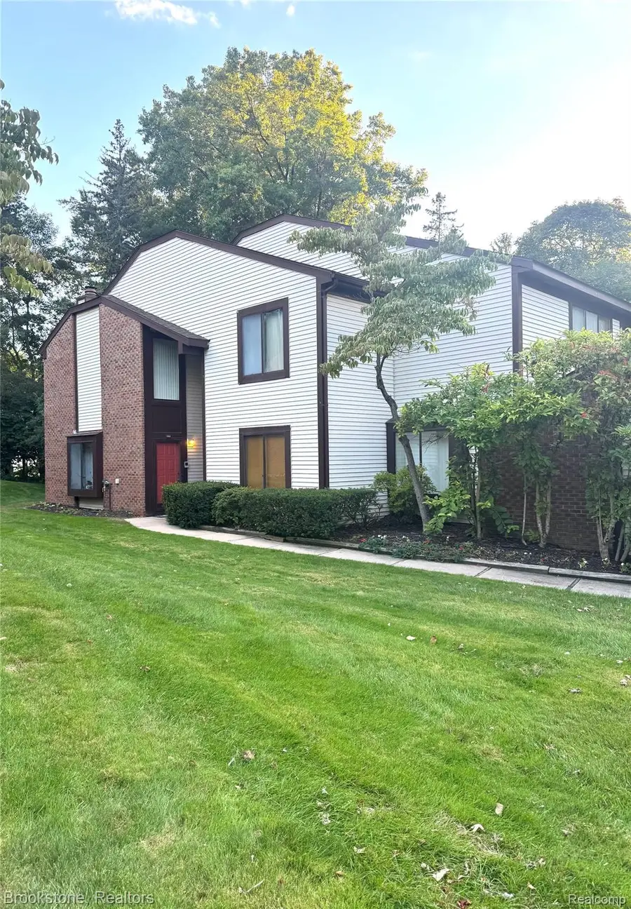 24153 Evergreen Road, Southfield, MI 48075 - #2