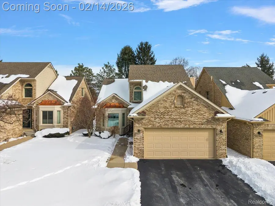 45325 Stonehedge Drive, Plymouth, MI 48170 - #2