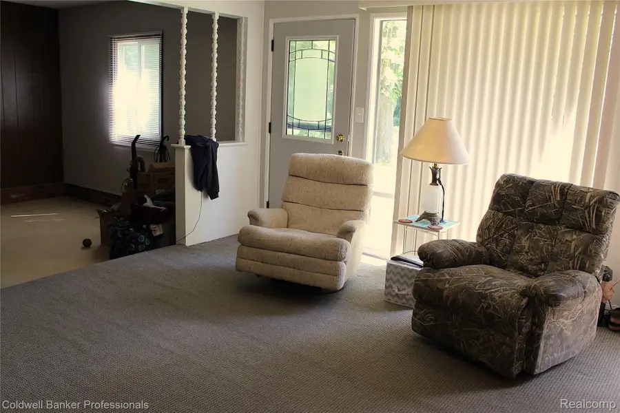 10593 9 Mile Road, Whitmore Lake, MI 48189 - #3