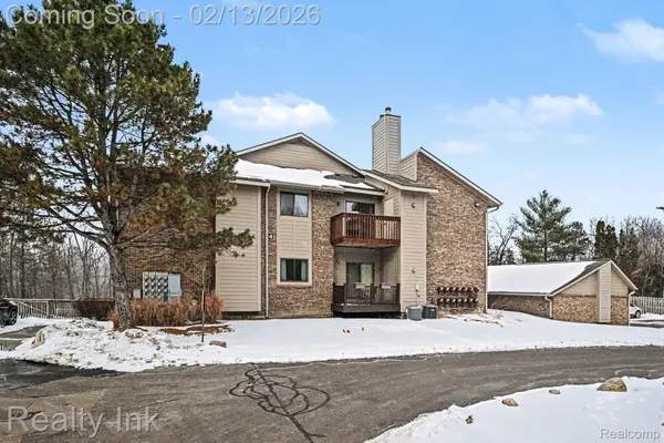 11797 Sycamore Drive #58, Plymouth, MI 48170