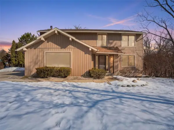 5585 Culpepper Drive, WestBloomfield, MI 48322