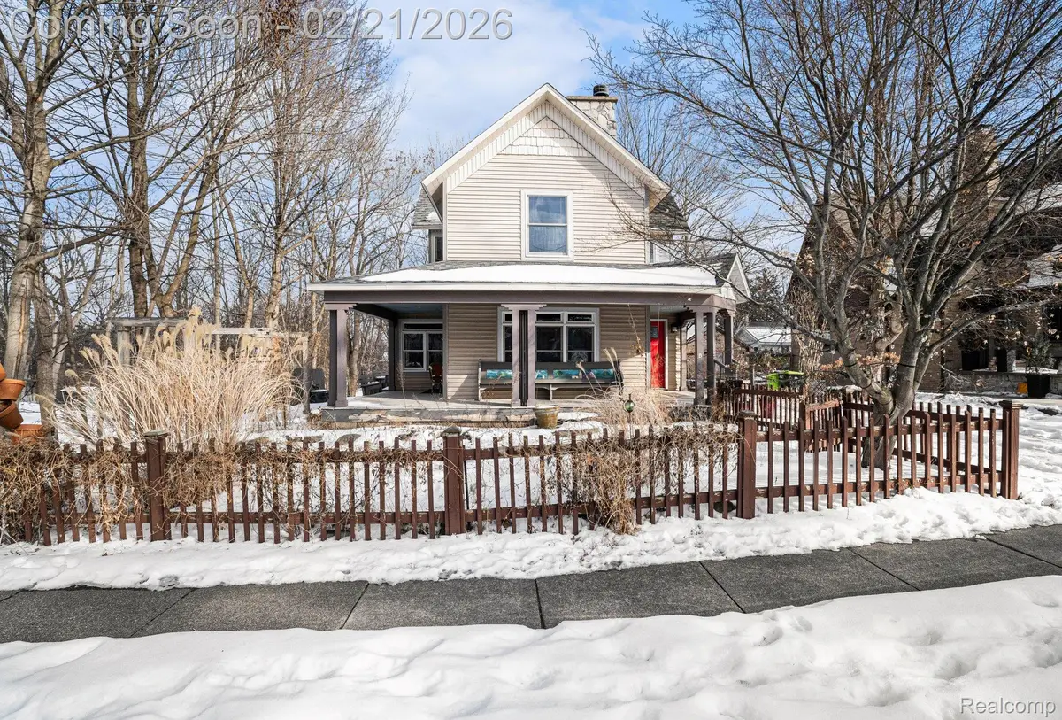 825 S Leroy Street, Fenton, MI 48430 - #1