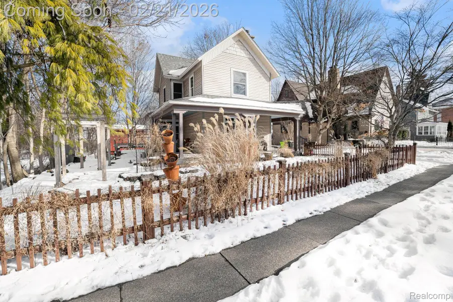 825 S Leroy Street, Fenton, MI 48430 - #2