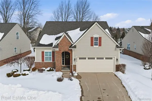 1082 Paddock Drive, SouthLyon, MI 48178