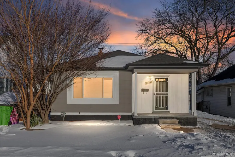 23754 Lambrecht Avenue, Eastpointe, MI 48021 - #2