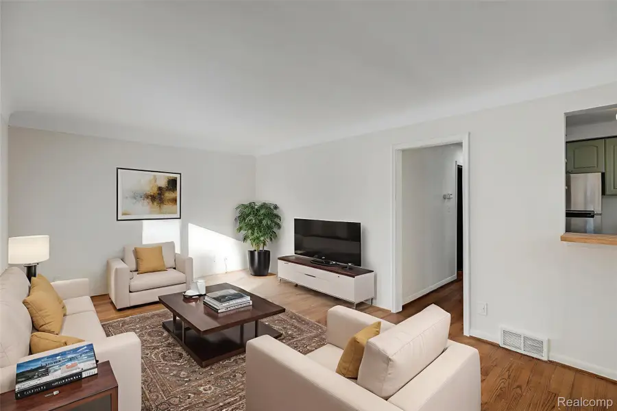 23754 Lambrecht Avenue, Eastpointe, MI 48021 - #3