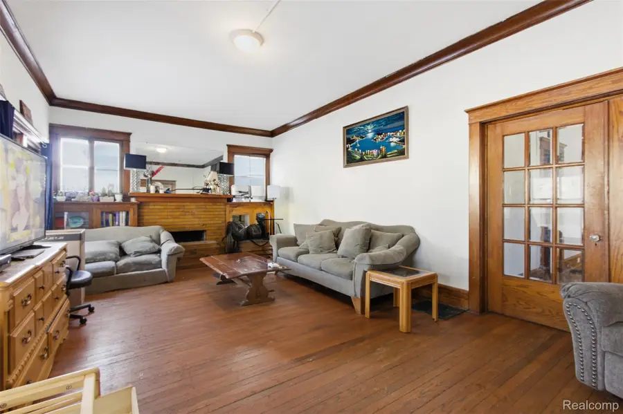 600 Greenwood Place, Jackson, MI 49203 - #3