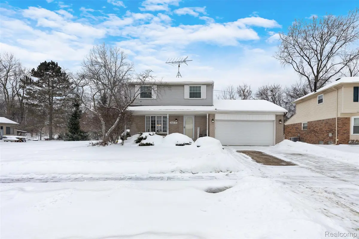 24210 Westpointe Street, Trenton, MI 48183 - #1