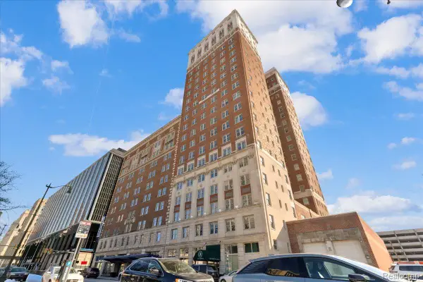 525 W Lafayette Boulevard #12E, Detroit, MI 48226