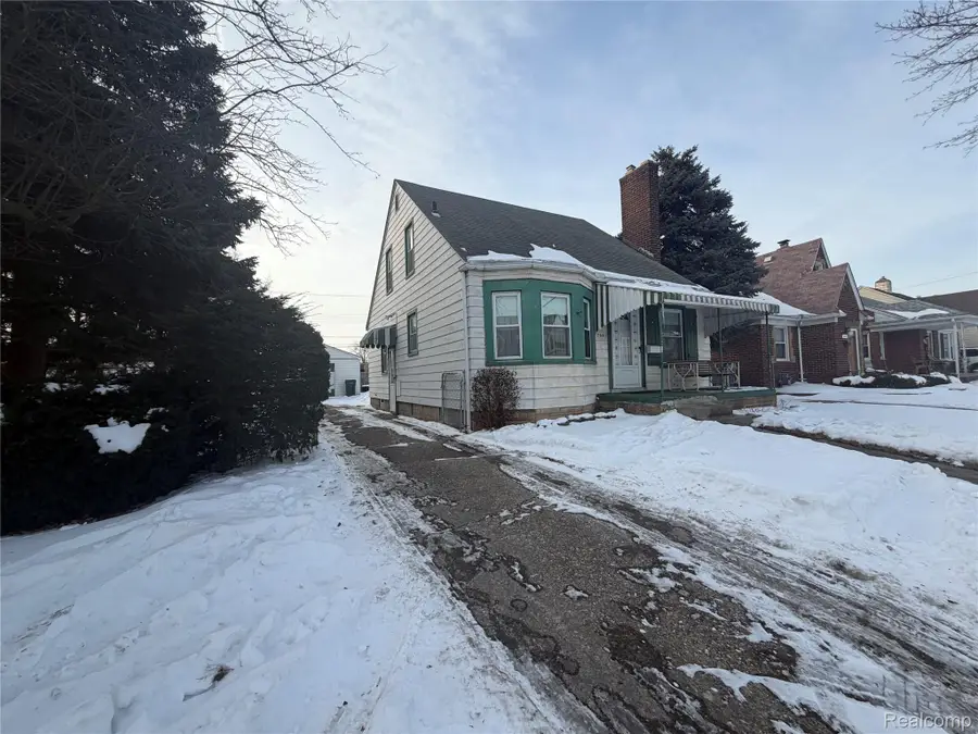 7041 Yinger Avenue, Dearborn, MI 48126 - #3