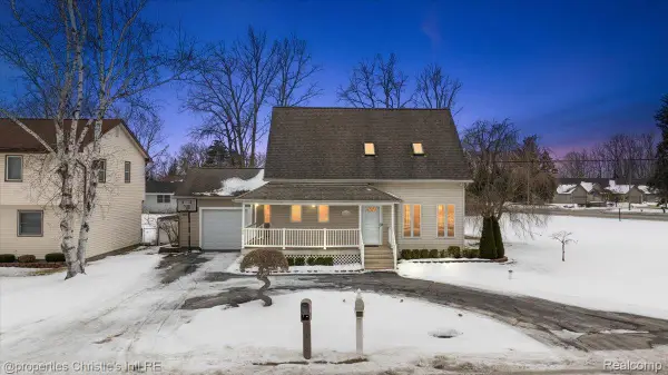 15850 Edsel Drive, ClintonTownship, MI 48035