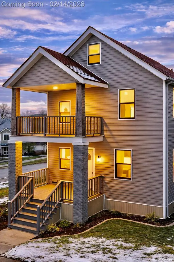 13500 Fenelon Street, Hamtramck, MI 48212