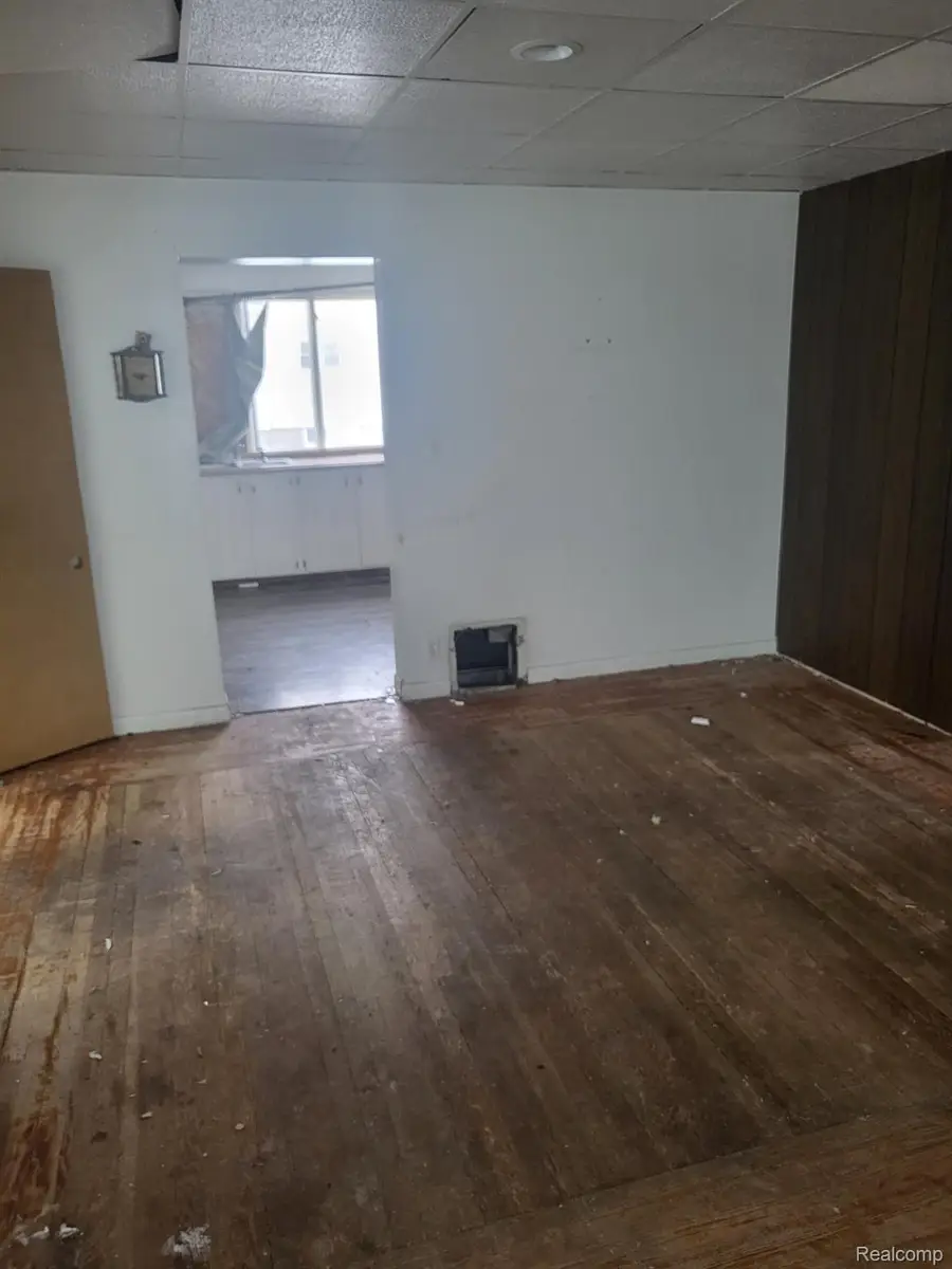 1401 Michigan Avenue, Bay City, MI 48708 - Image #2