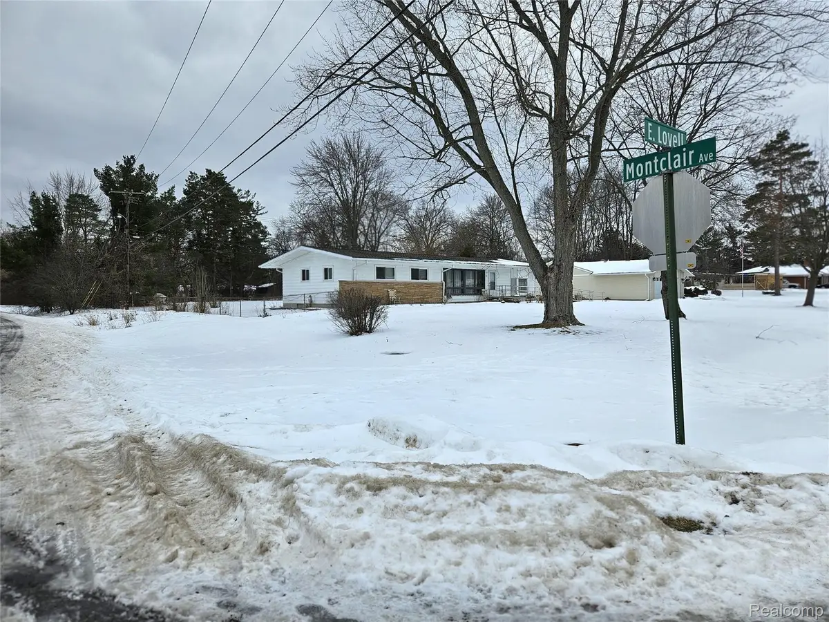 496 E Lovell Drive, Troy, MI 48085 - #1