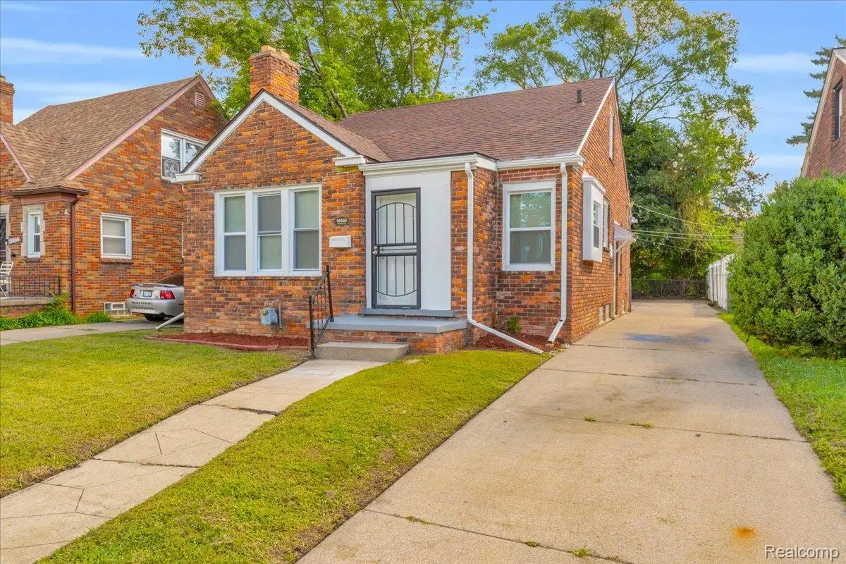 18458 Snowden Street, Detroit, MI 48235 - Image #1