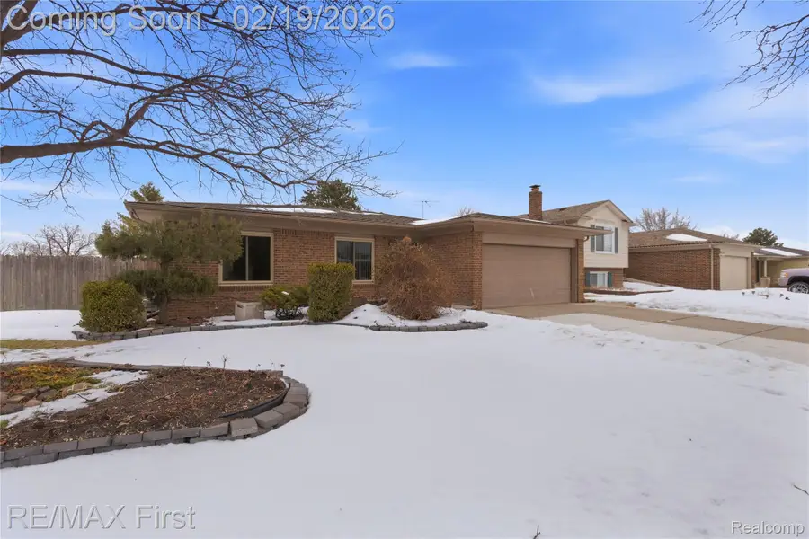 38222 Pinebrook Drive, Sterling Heights, MI 48310 - #3