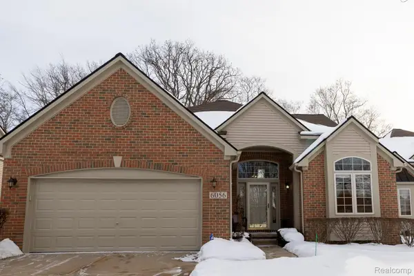6056 Lochmore Drive #49, CommerceTwp, MI 48382