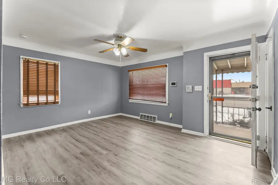 14716 Eureka Road, Southgate, MI 48195 - #3