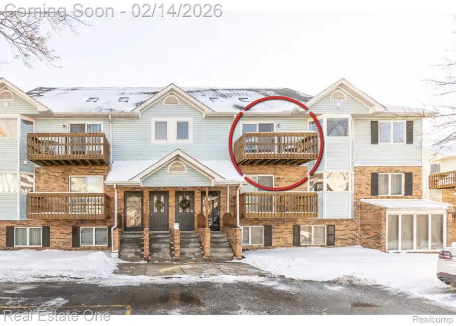 352 Pinewood Drive, Plymouth, MI 48170 - #3