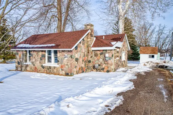 320 N Hibbard Street, Fowlerville, MI 48836