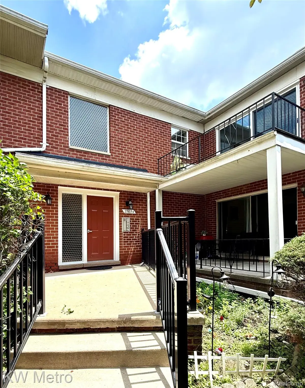 27654 E Echo Valley #132, Farmington, MI 48334 - #1