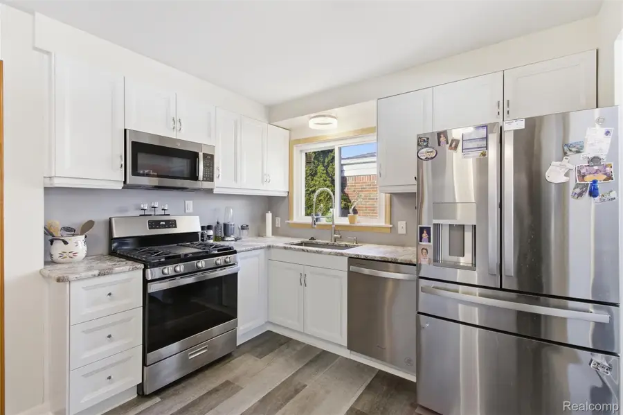 9290 Allen Road, Allen Park, MI 48101 - #2