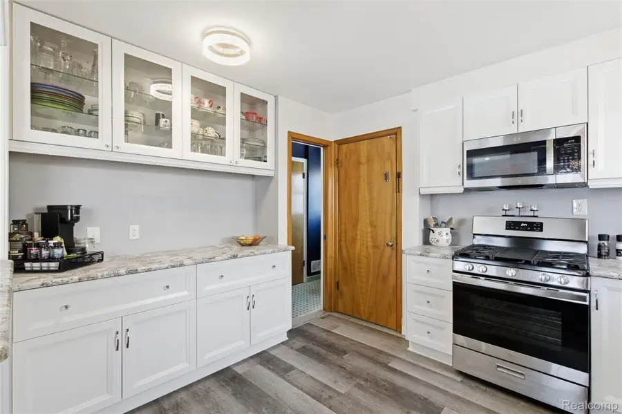 9290 Allen Road, Allen Park, MI 48101 - #3