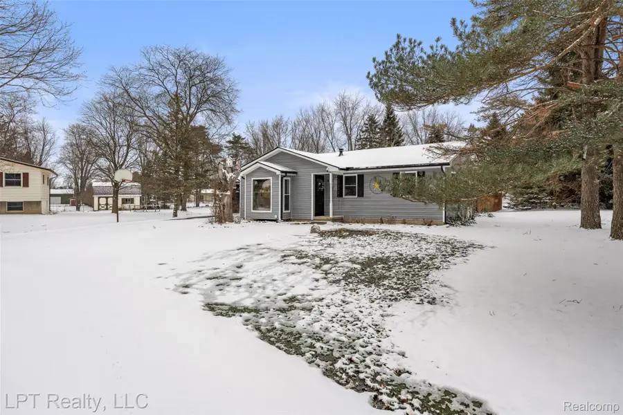 8088 Oreilly Circle, Davison, MI 48423 - #3