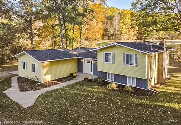 12749 Shaffer Road, Davisburg, MI 48350