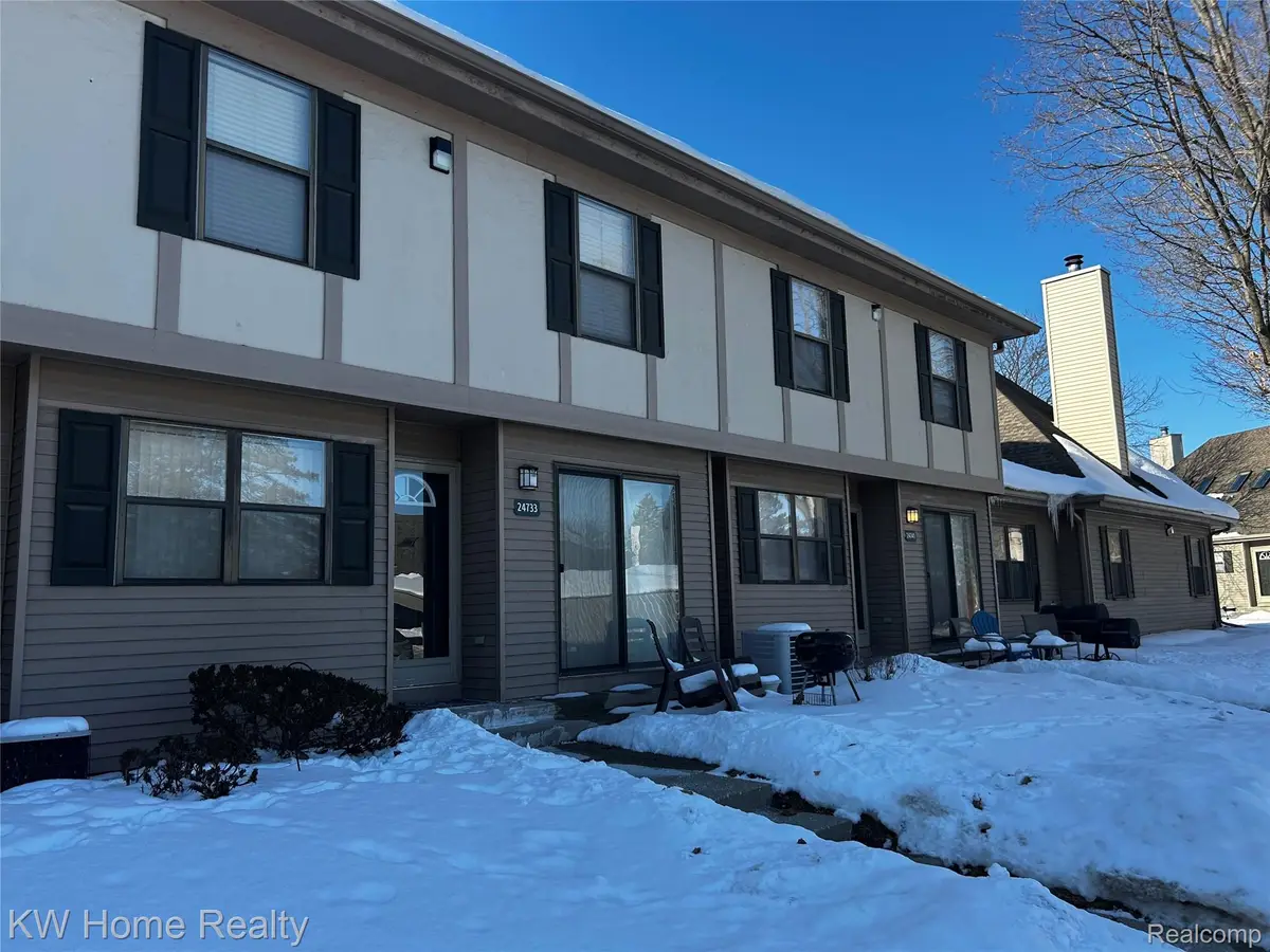24733 Primrose Lane, Southfield, MI 48033 - #1