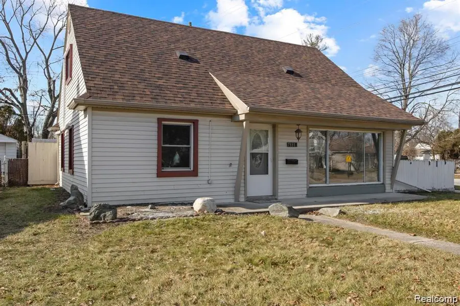 7331 Drexel Street, Dearborn Heights, MI 48127 - #3