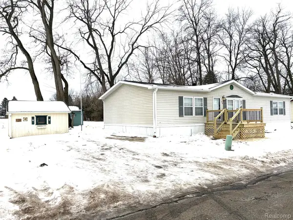 20 S Hill Drive, Linden, MI 48451