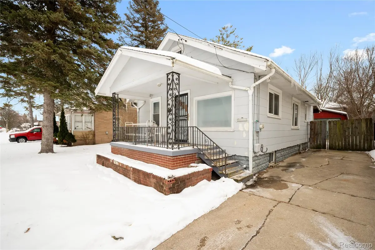 1734 Missouri Avenue, Flint, MI 48506 - #1