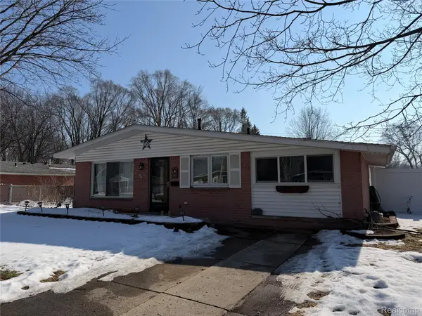 33823 Hiveley Street, Westland, MI 48186