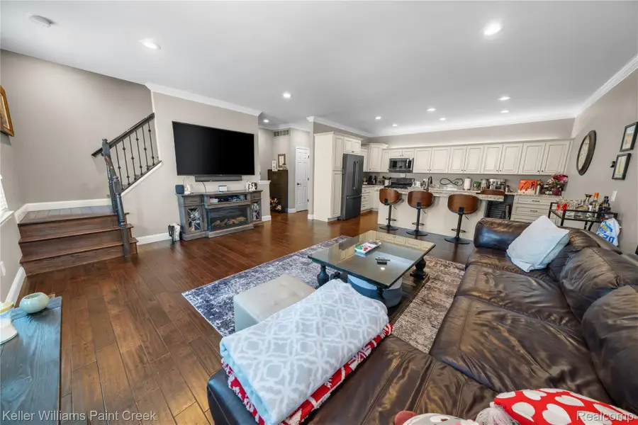 56634 Sunset Drive, Shelby Charter Township, MI 48316 - #2