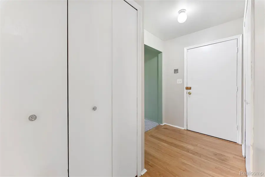 4655 Leisure Lane #48, Trenton, MI 48183 - #3