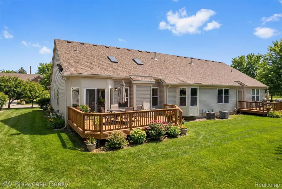 462 Woodhaven Drive, Commerce, MI 48390 - #3