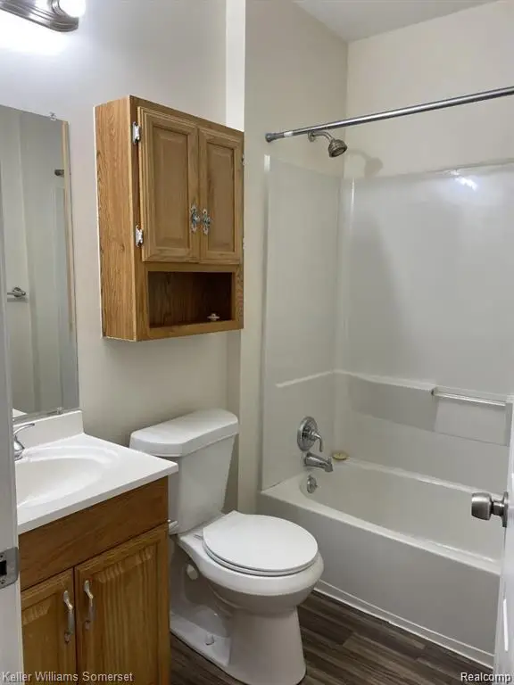 18541 Utica, Roseville, MI 48066 - #3