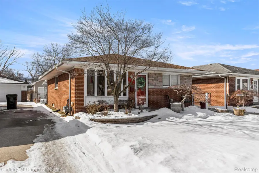 17061 Cicotte Avenue, Allen Park, MI 48101 - #2