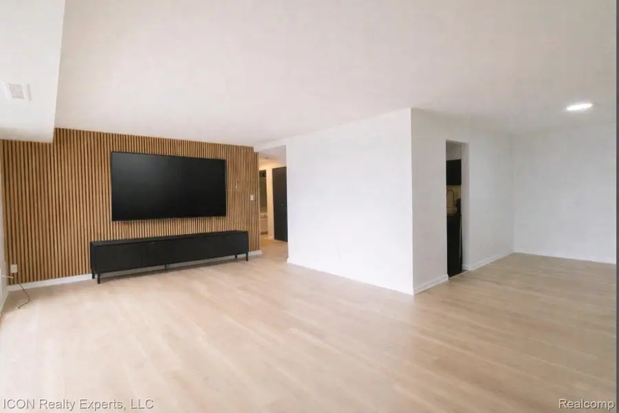 16400 N Park Drive #600, Southfield, MI 48075 - #3